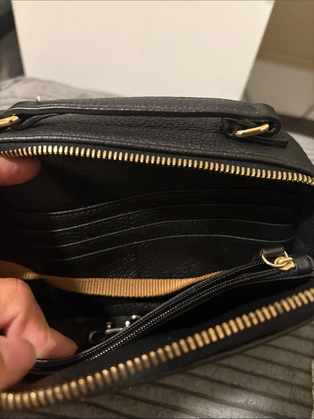 Dooney & Bourke